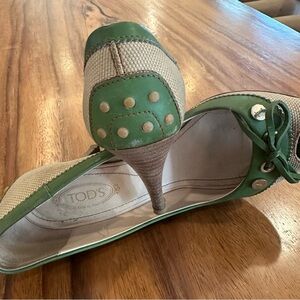 Tod's Stylish Green and Beige Heels